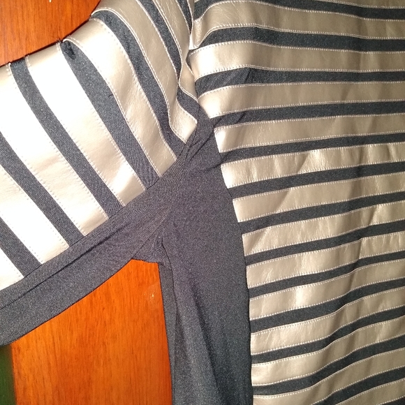 Women's jacket - Picture 3 of 5